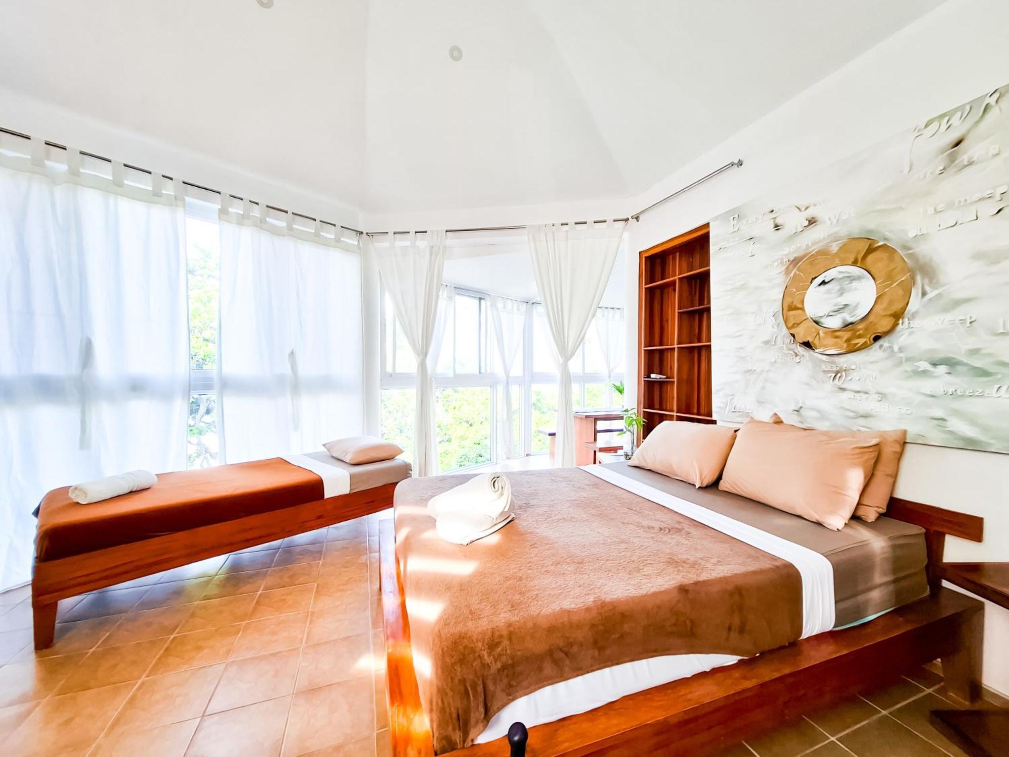 Aissatou Beach Resort Balabag  Екстериор снимка