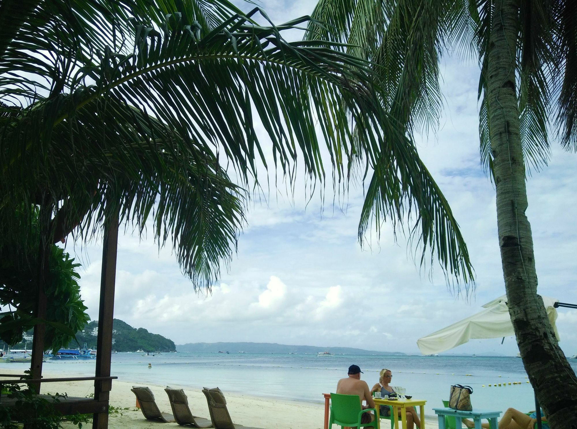 Aissatou Beach Resort Balabag  Екстериор снимка
